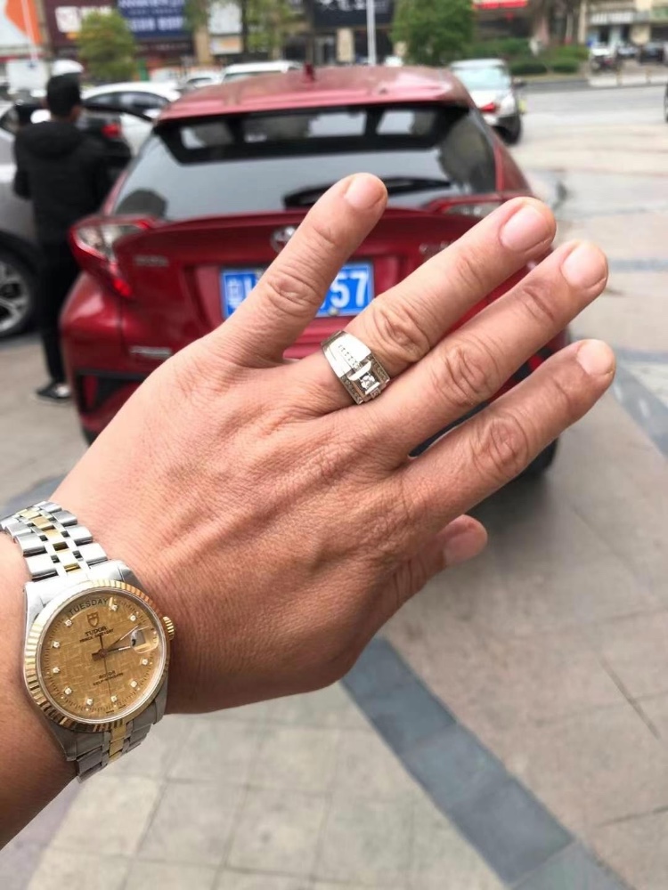 佛山19年丰田奕泽7