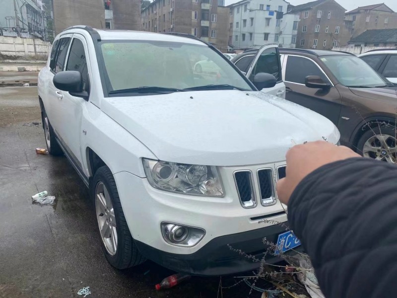臺州12年Jeep指南者7