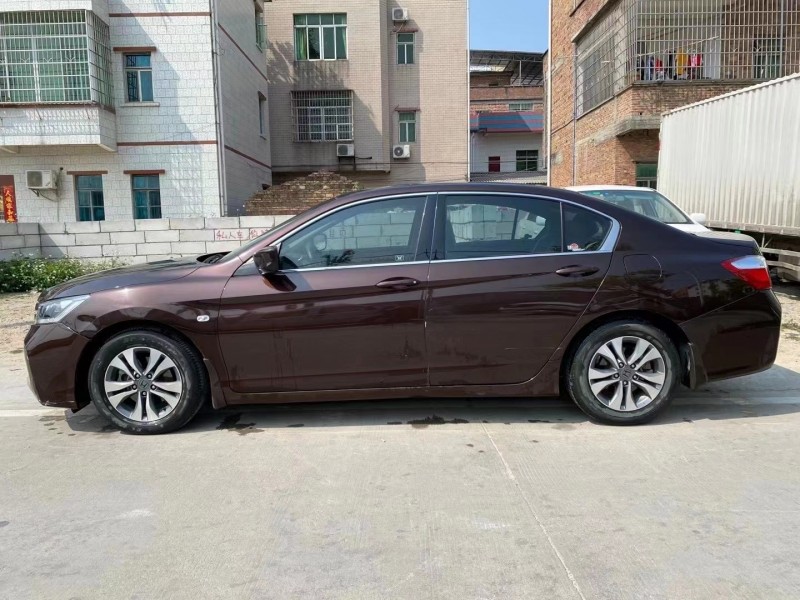 广州15年本田雅阁3