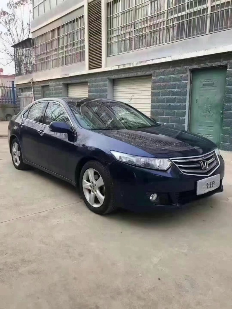 青岛11年本田思铂睿6