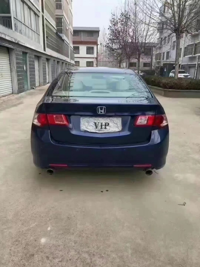 青岛11年本田思铂睿5