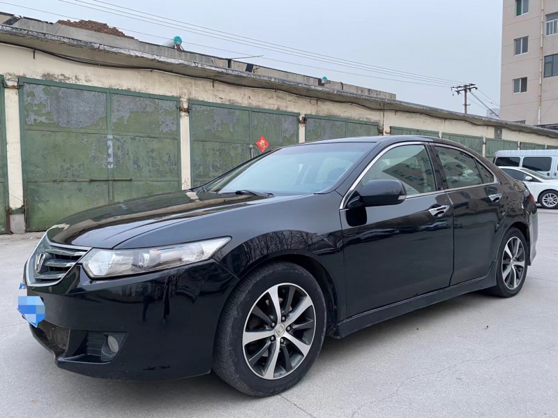 青岛12年本田思铂睿3