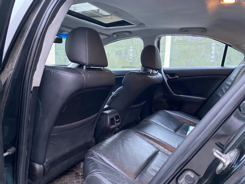 青岛12年本田思铂睿9