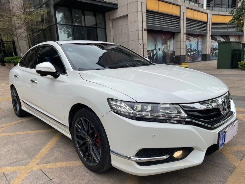 中山18年本田思铂睿7