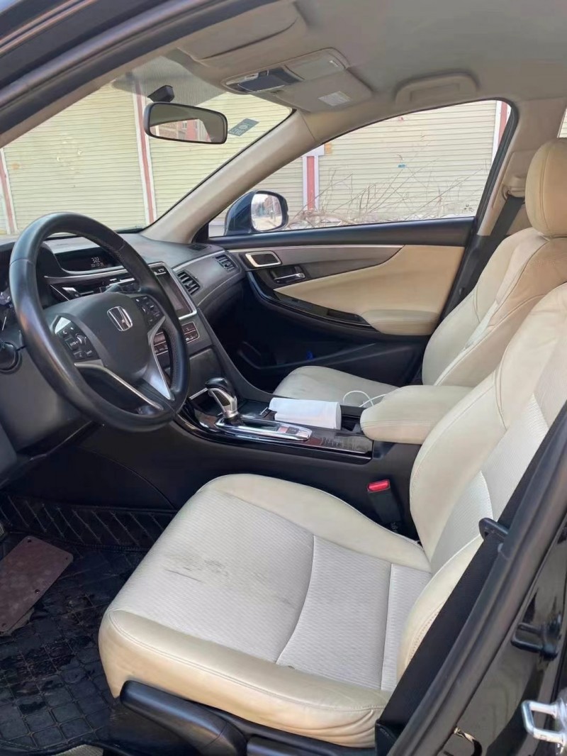 北京16年本田思铂睿2