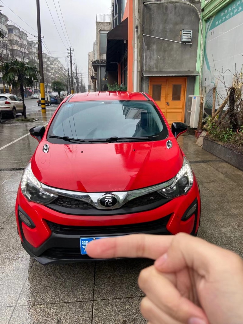 武汉17年比亚迪元1