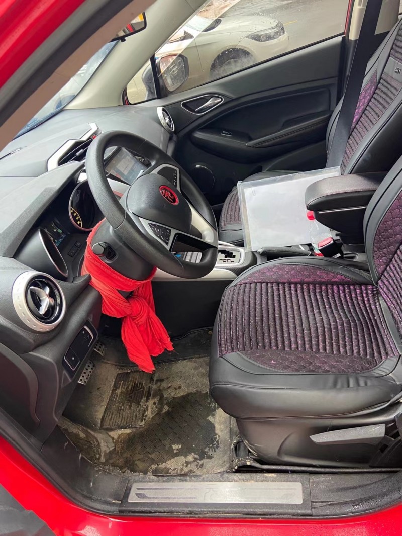 武汉17年比亚迪元3