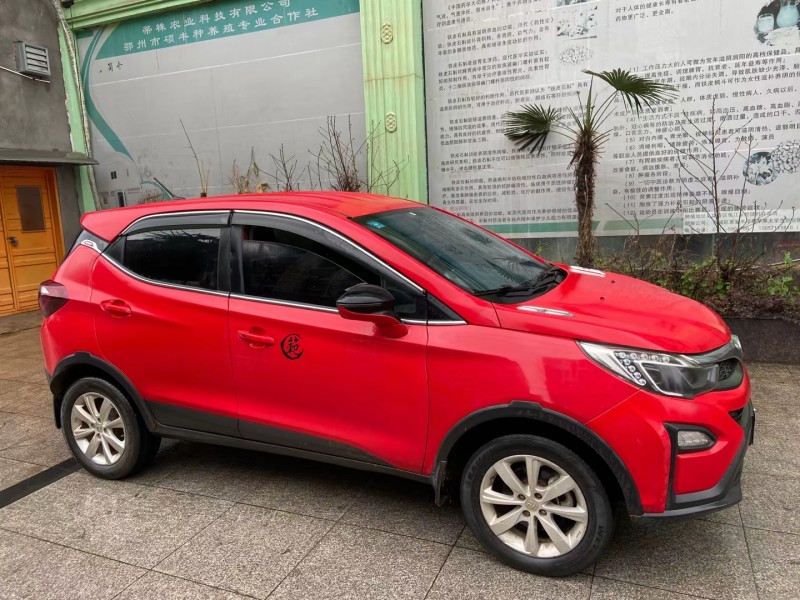 武汉17年比亚迪元7