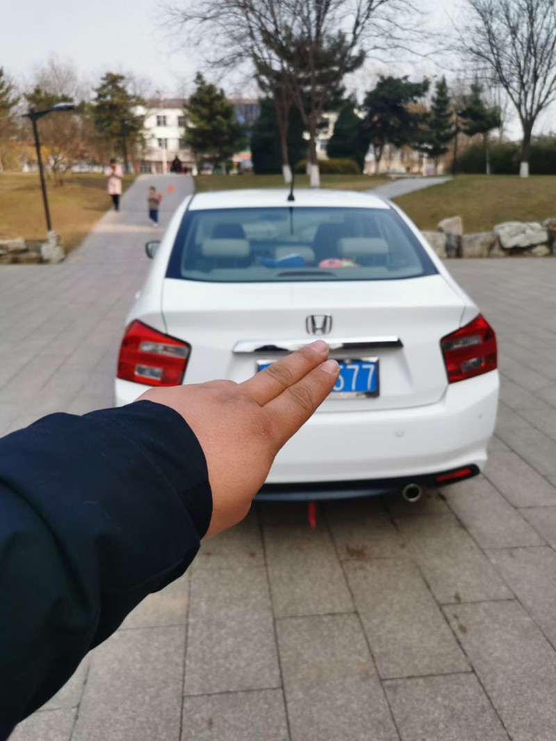 邢台13年本田锋范5