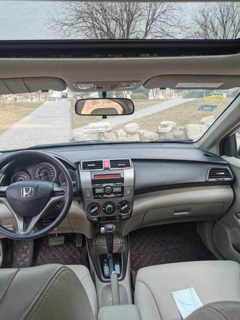 邢台13年本田锋范7