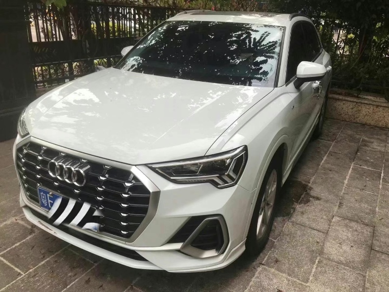 广州20年奥迪Q38