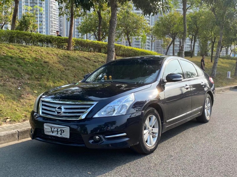 广州12年日产天籁2