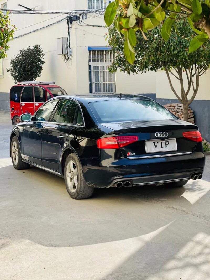 徐州13年奥迪A4L5