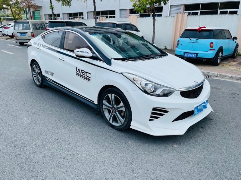 东莞14年现代朗动7