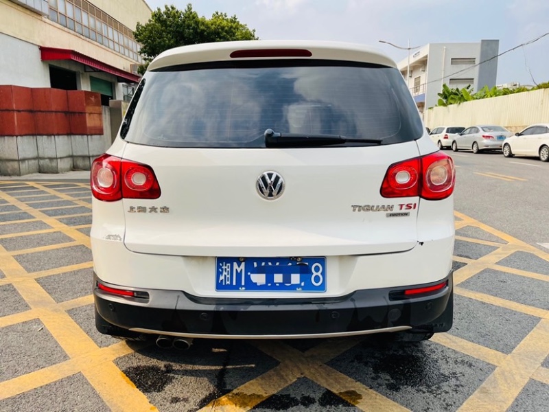 东莞12年大众途观9