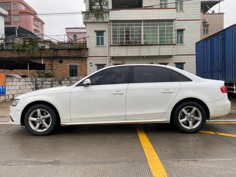 广州16年奥迪A4L8