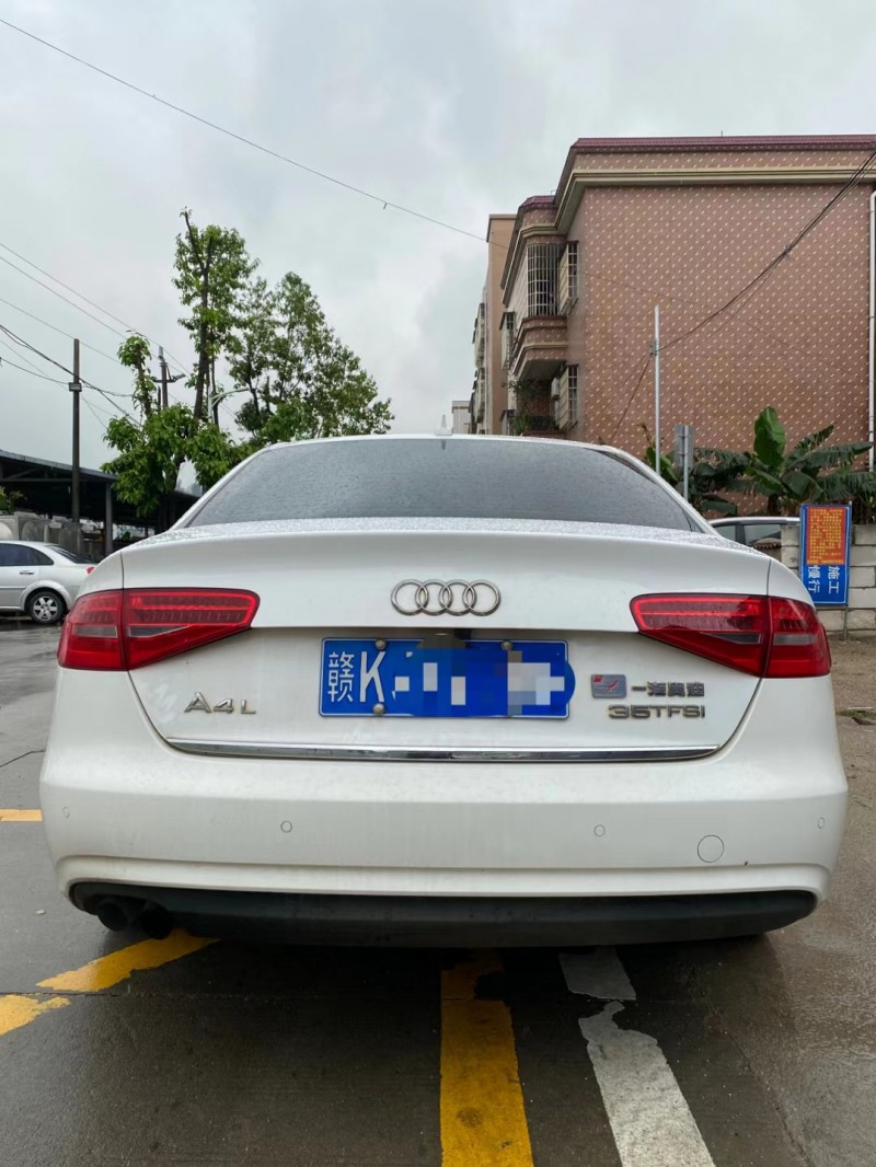 广州16年奥迪A4L9