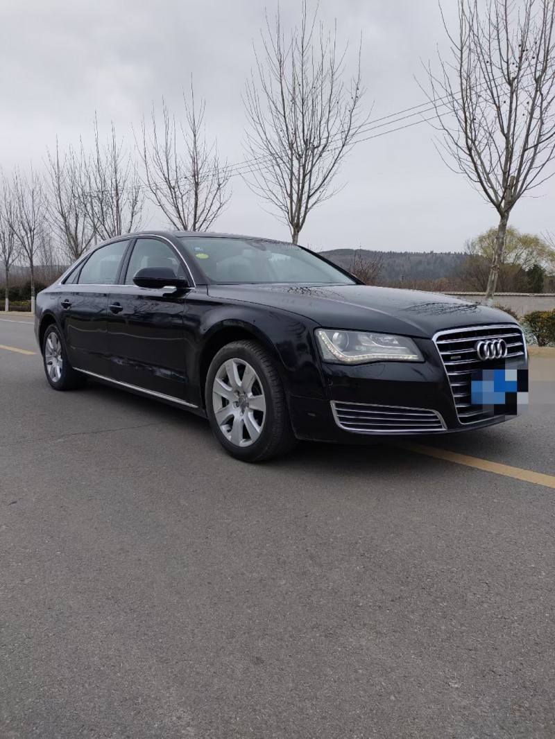 徐州12年奥迪A8L7