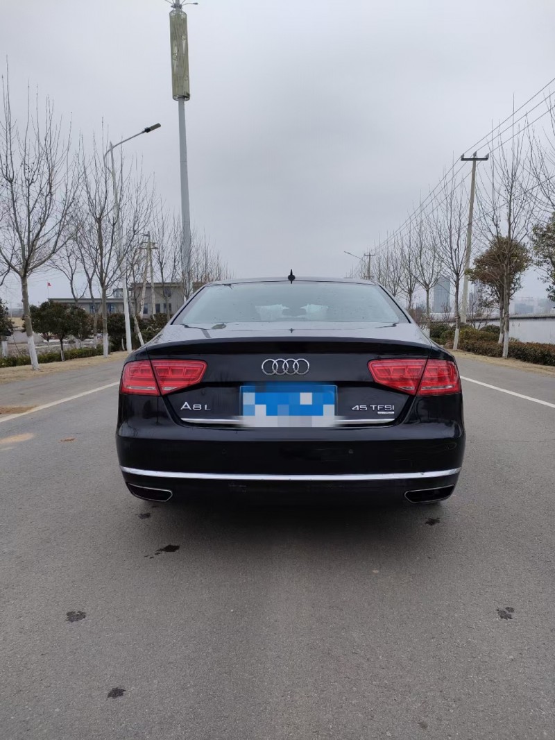徐州12年奥迪A8L5