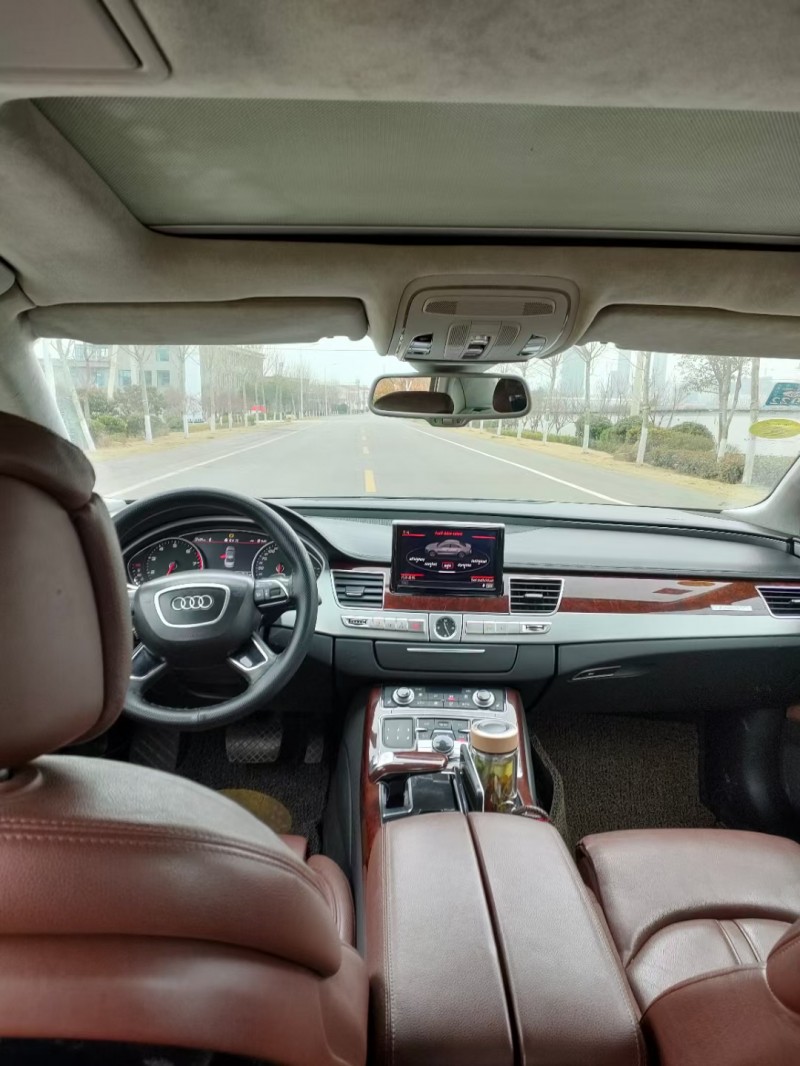 徐州12年奥迪A8L3