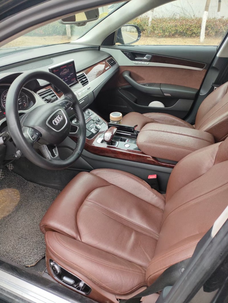 徐州12年奥迪A8L2