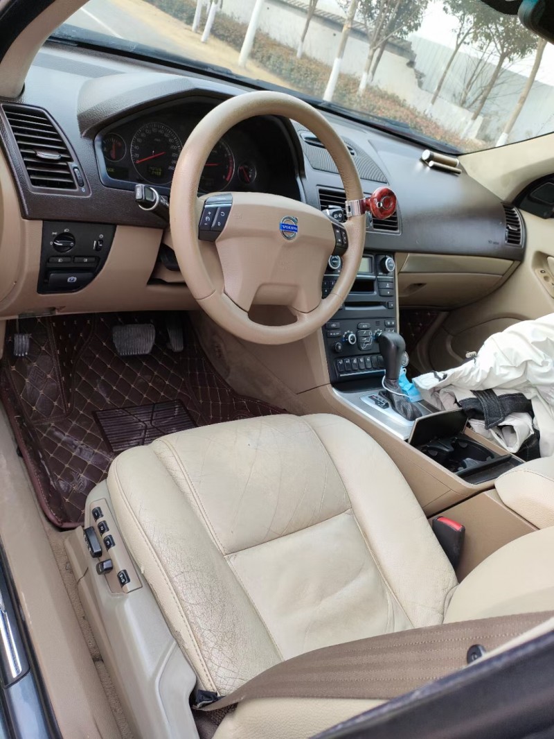 徐州10年沃尔沃XC909