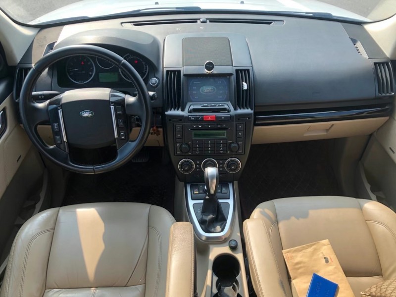 青岛13年路虎发现神行5