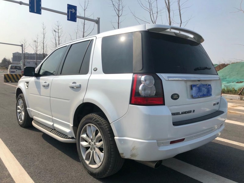 青岛13年路虎发现神行6