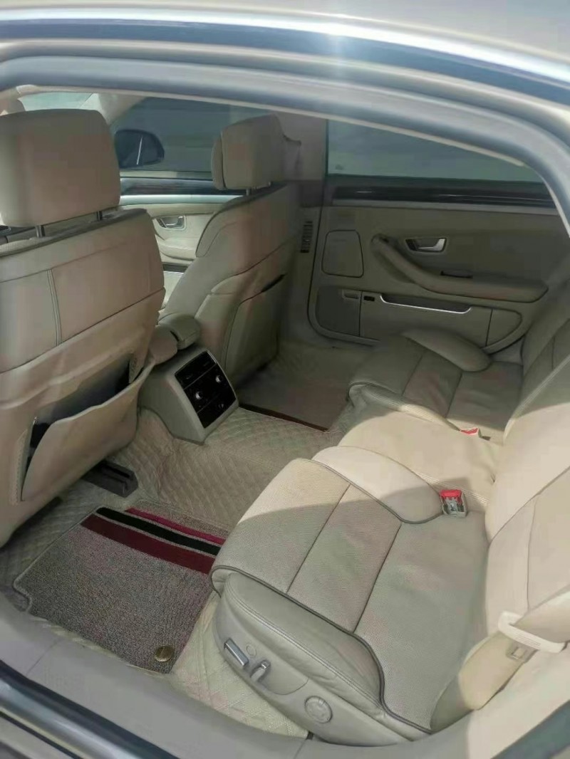 济南10年奥迪A8L5