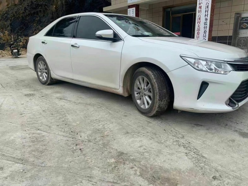 益阳17年丰田凯美瑞2
