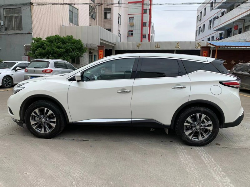 中山20年日产楼兰2