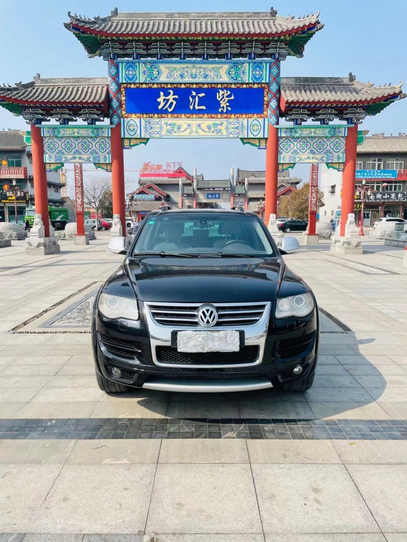 聊城10年大众途锐1