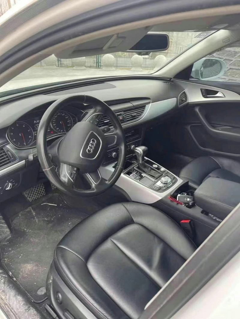 济宁16年奥迪A6L4