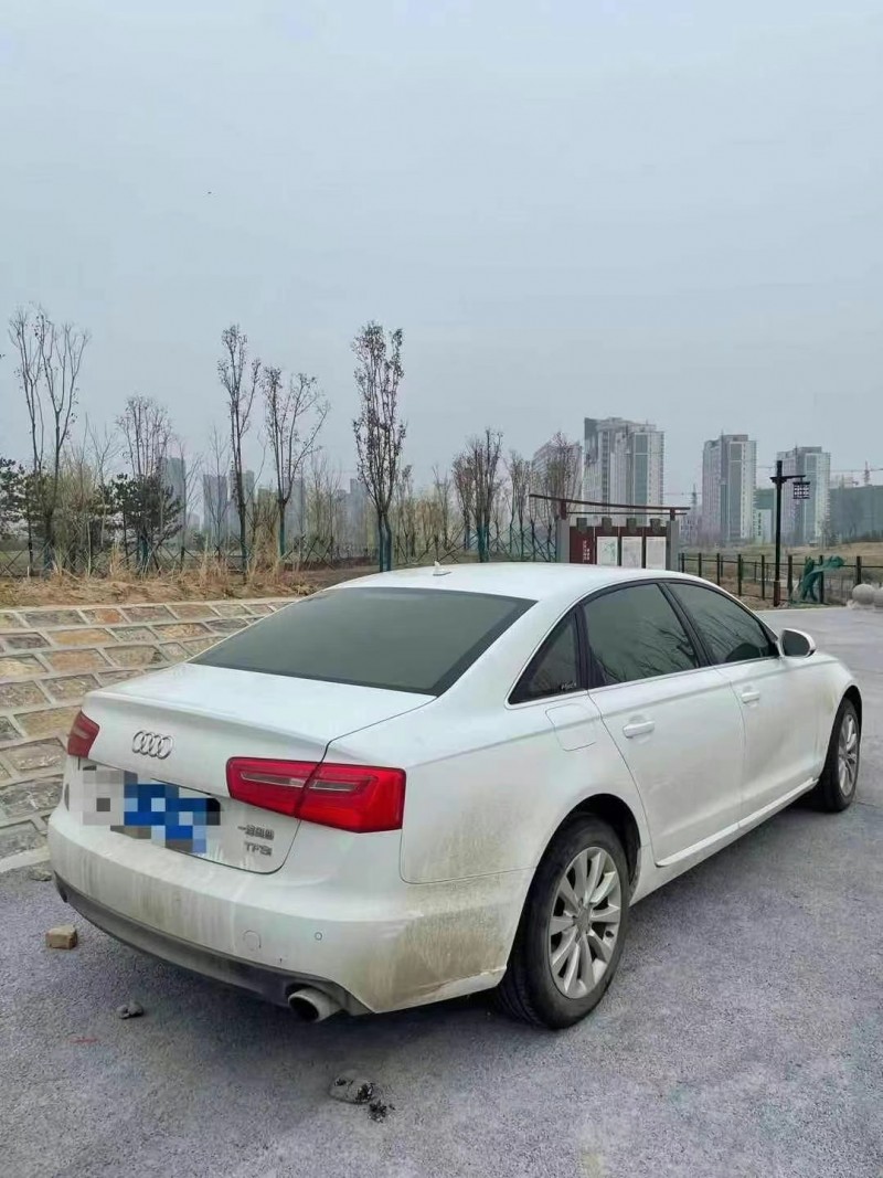 济宁16年奥迪A6L1