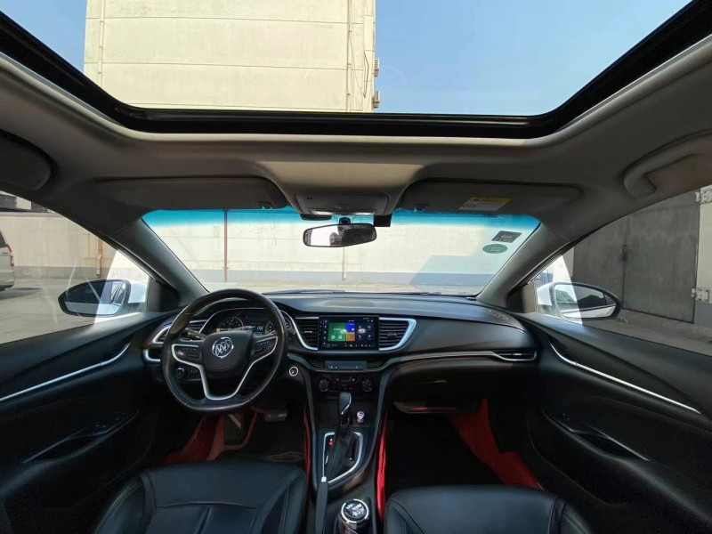 青岛18年别克英朗5