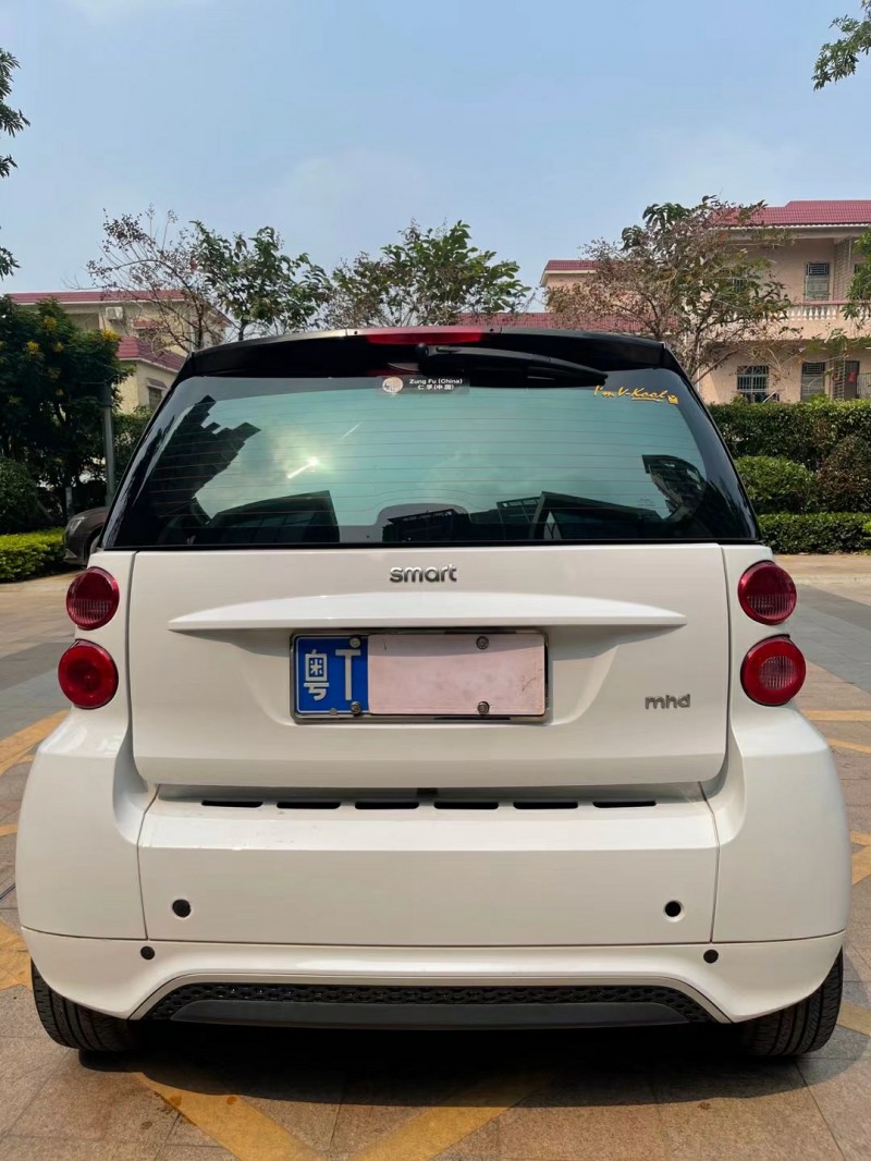 中山13年奔驰smart2