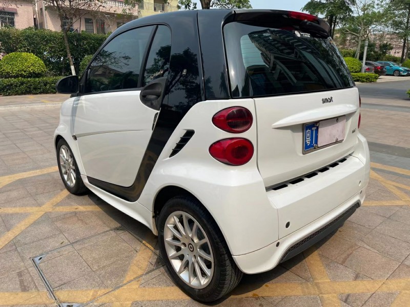 中山13年奔驰smart5