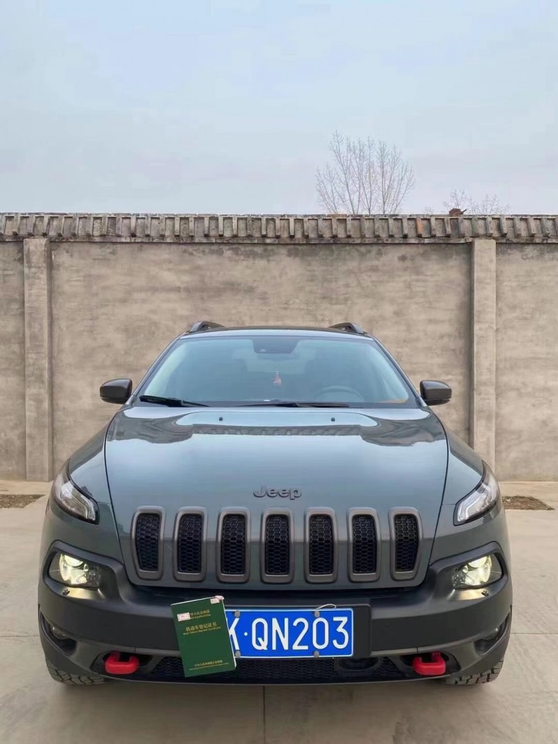 滄州16年Jeep自由光1
