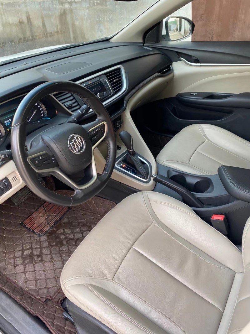 济宁18年别克英朗6