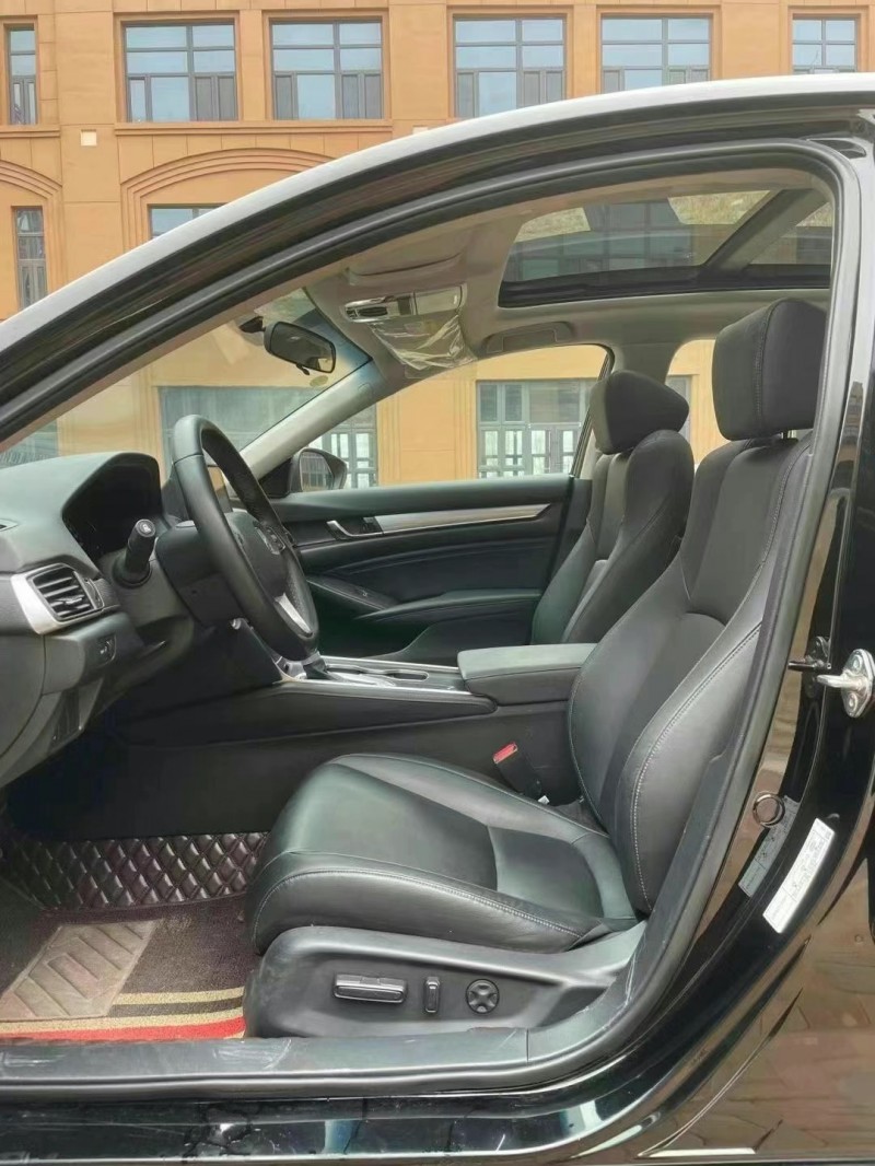 邢台20年本田雅阁8