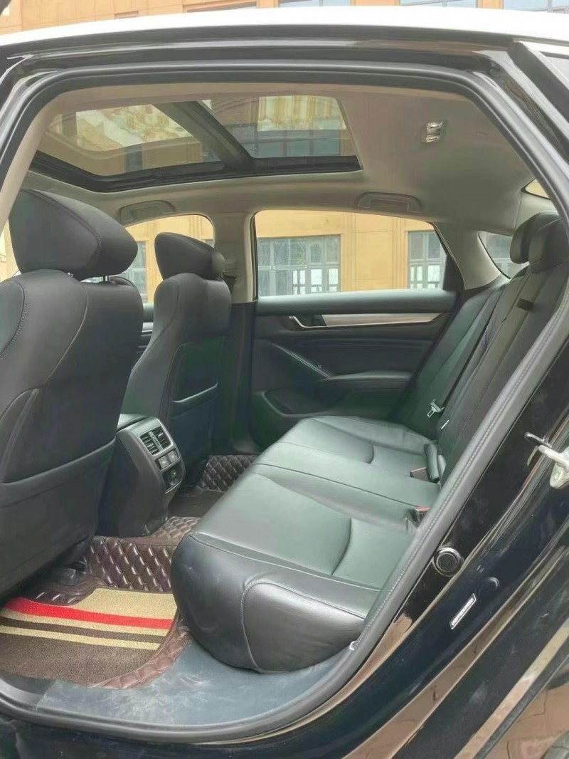 邢台20年本田雅阁9