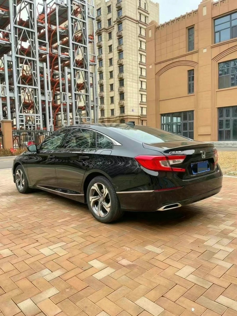 邢台20年本田雅阁6