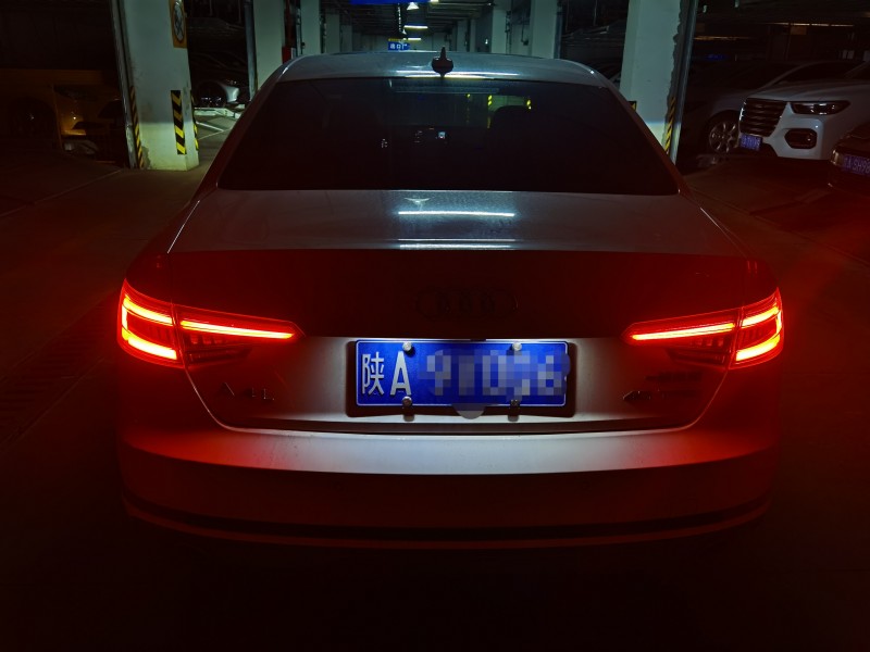 西安18年奧迪A4L1
