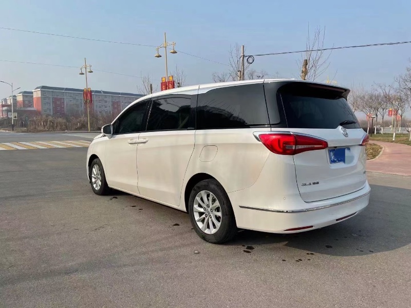 邢台17年别克GL81