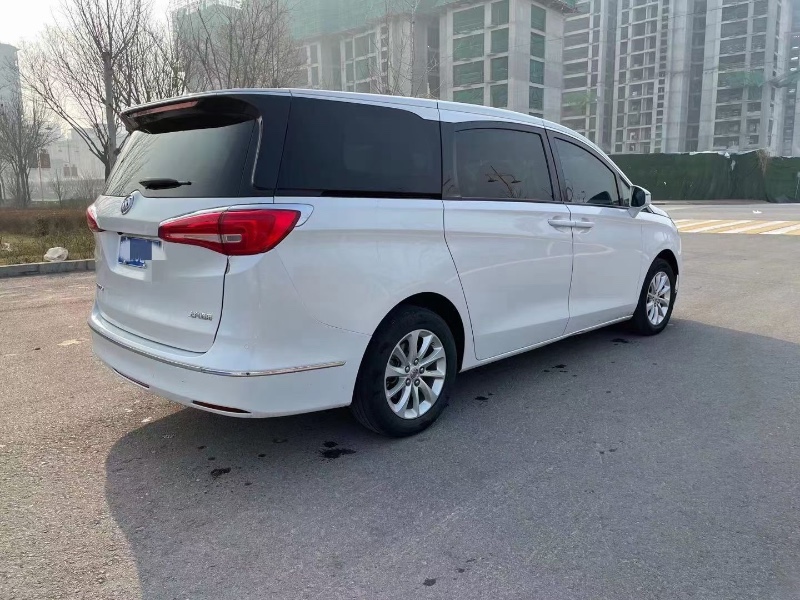 邢台17年别克GL83