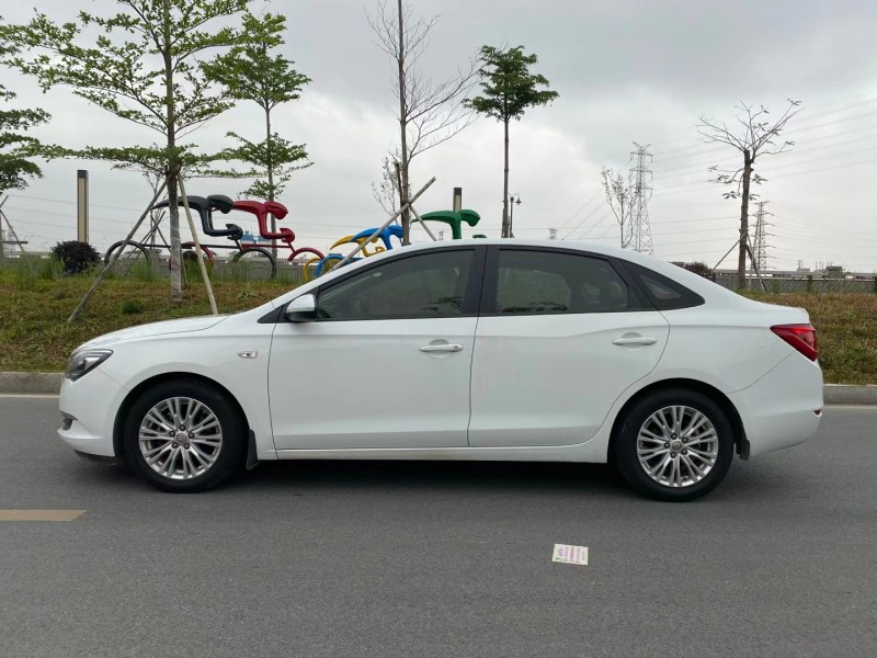 东莞15年别克英朗4