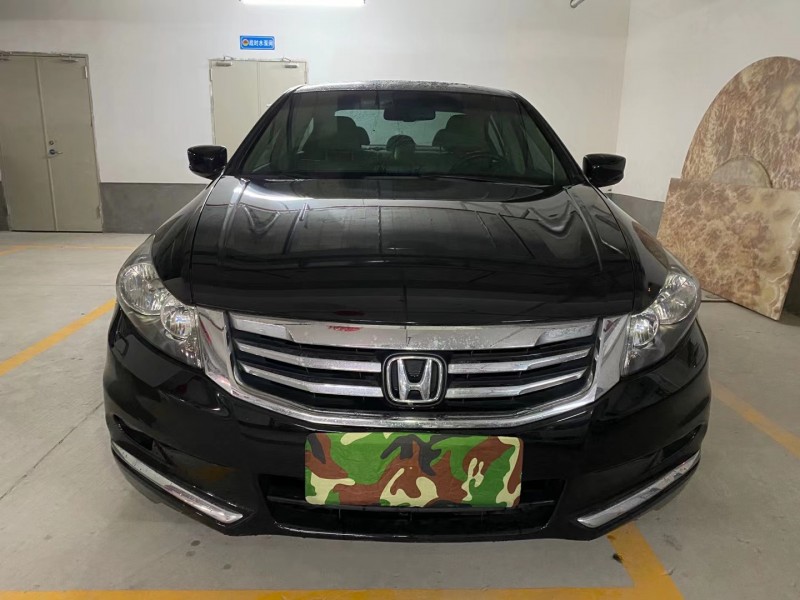 东莞13年本田雅阁1