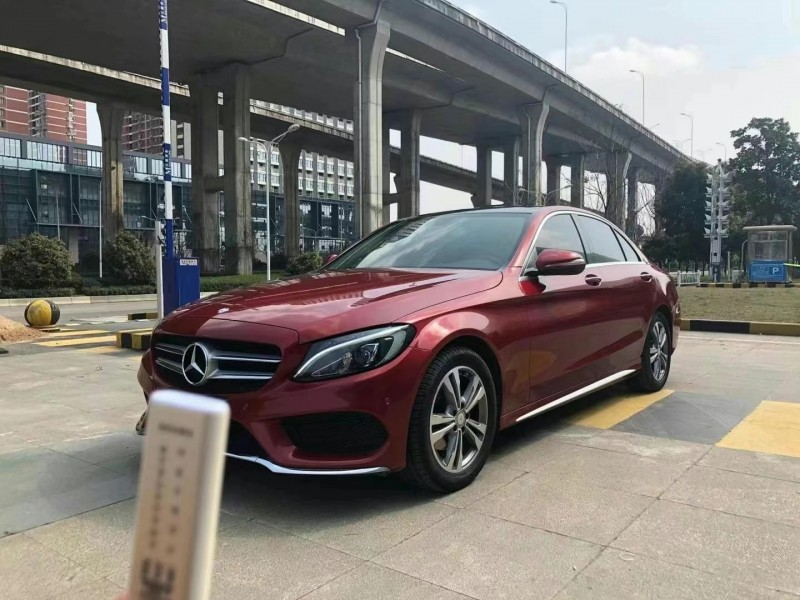 武汉17年奔驰C2