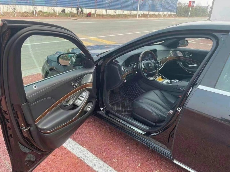 保定17年奔驰S8