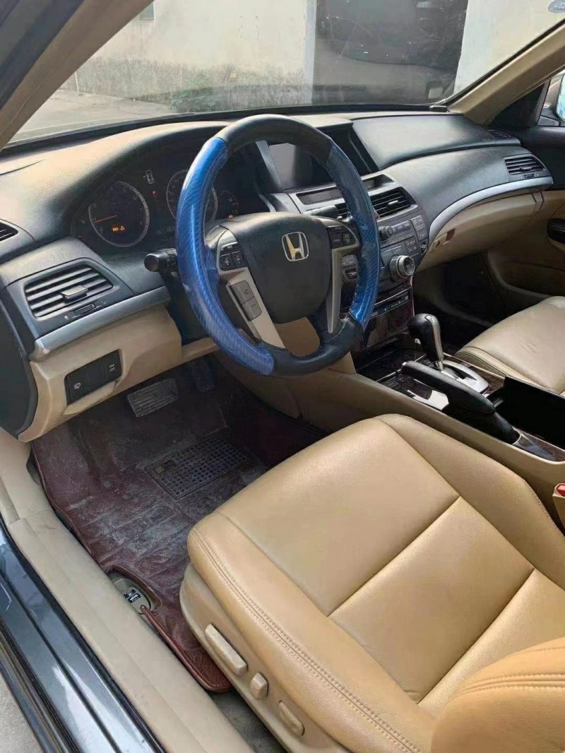 江门08年本田雅阁3